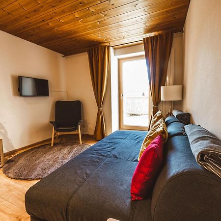 Ferienwohnung 1 2 3 Скуоль Экстерьер фото